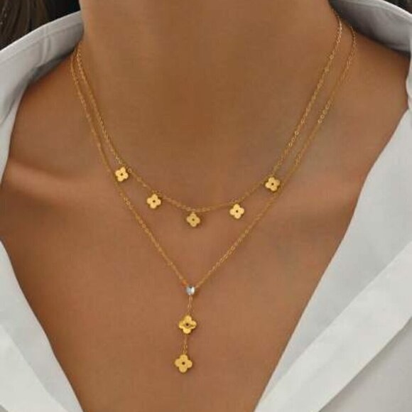 18k Gold Clover Layered Necklace with Rhinestone Y-shaped design - Picture 2 of 5